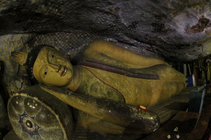 ダンブッラ石窟寺院