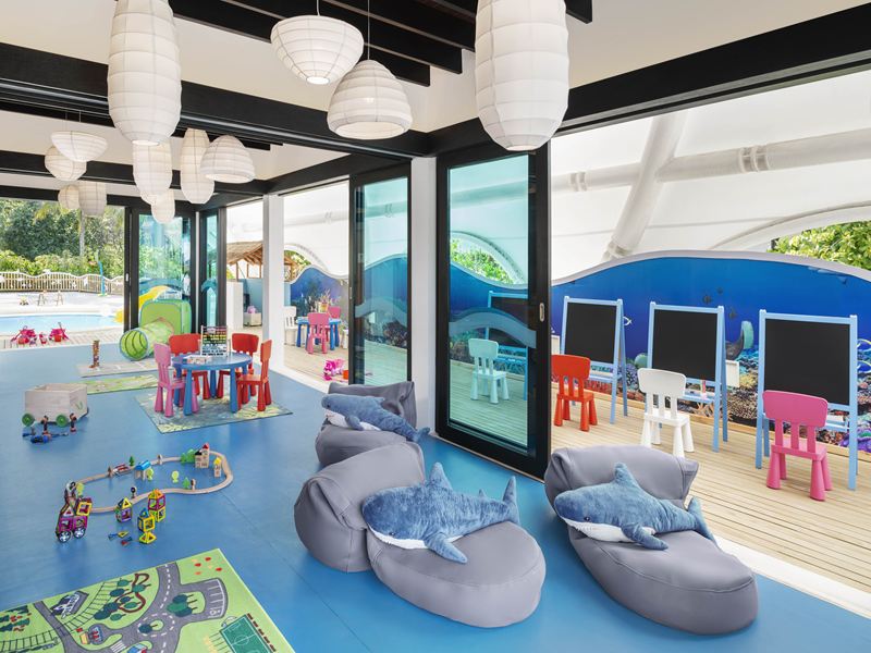 Westin Family Kids Club 屋外プレイグラウンド